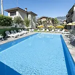 Garni Ischia 3*