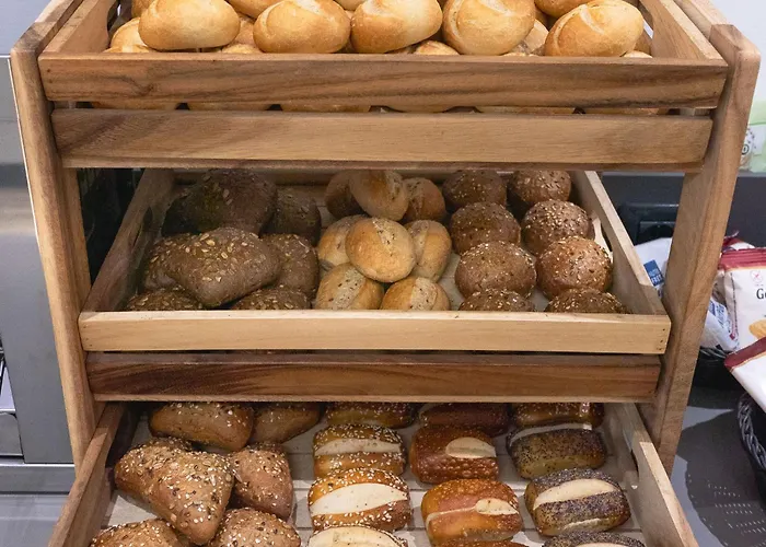 加尼伊斯基亚酒店 3* 马尔切西内