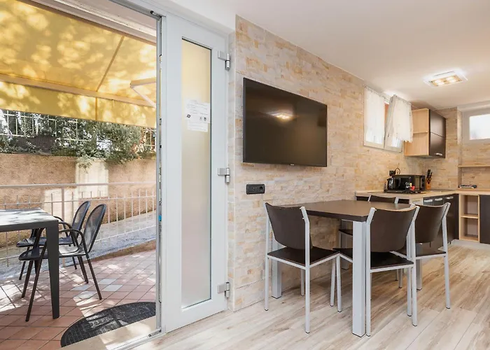 加尼伊斯基亚酒店 酒店