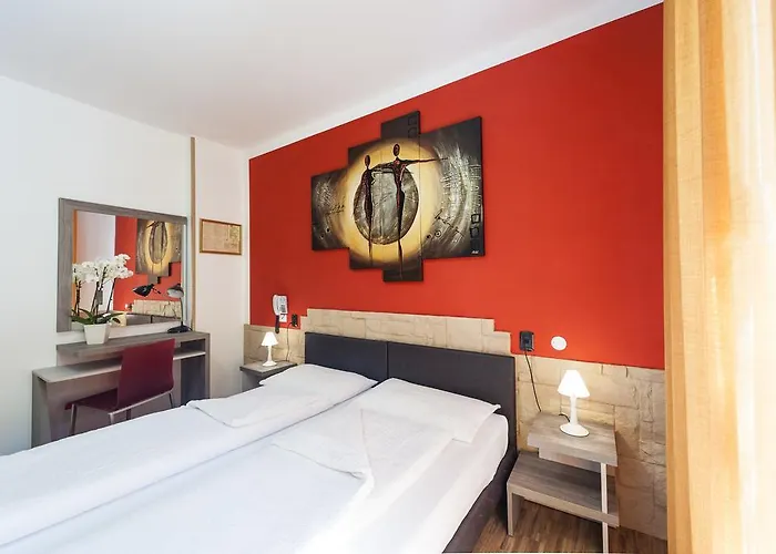 加尼伊斯基亚酒店 酒店 马尔切西内