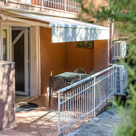 Garni Ischia 3* Malcesine