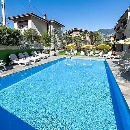 Garni Ischia Otel 3*