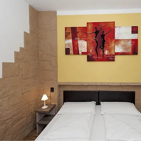 Hotel Garni Ischia 3*